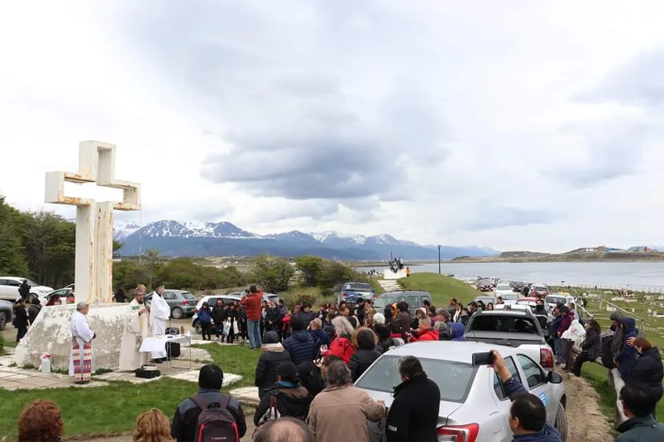 Misa cruz mayor cementerio parque del mar