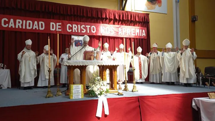 Asunción obispo medina
