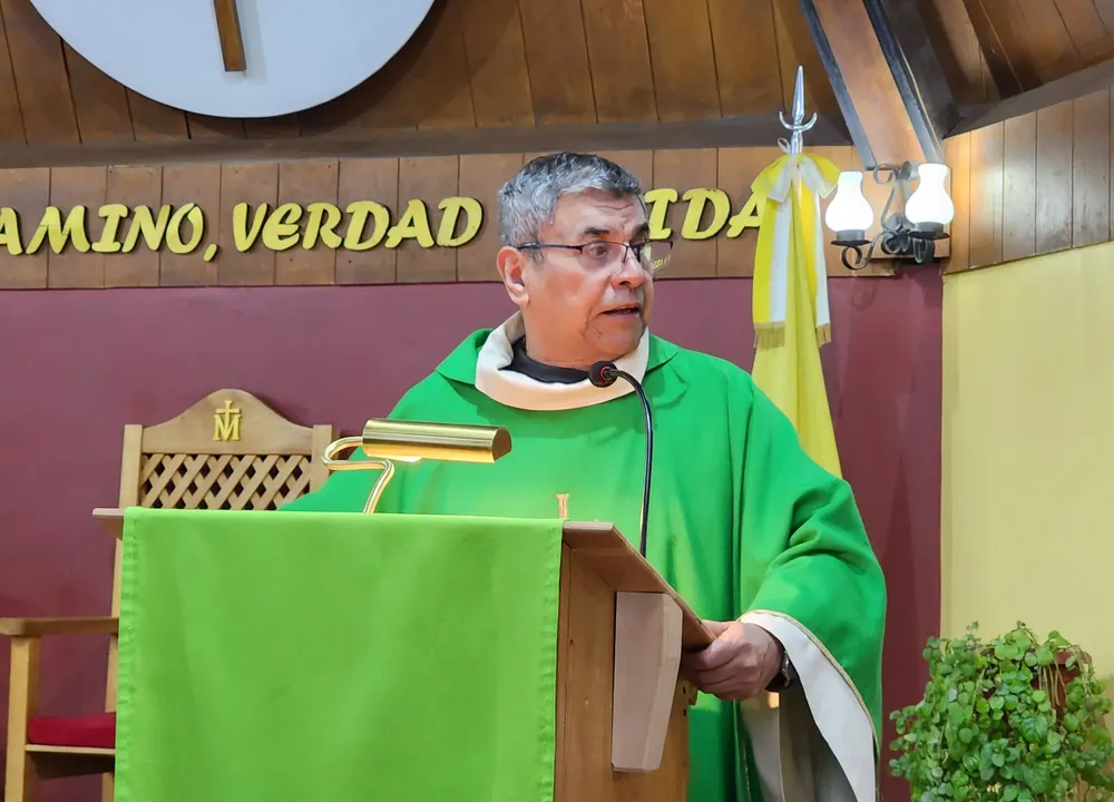 Padre Rodolfo Olmedo verde